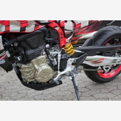 Ducati Hypermotard 659 698 Mono Red 78HK 6g 2024