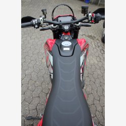 Ducati Hypermotard 659 698 Mono Red 78HK 6g 2024