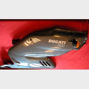 Hjre kbeside som foto Ducati