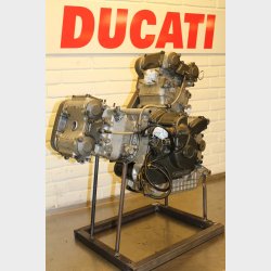 Ducati Monster 748 motor renoveret 