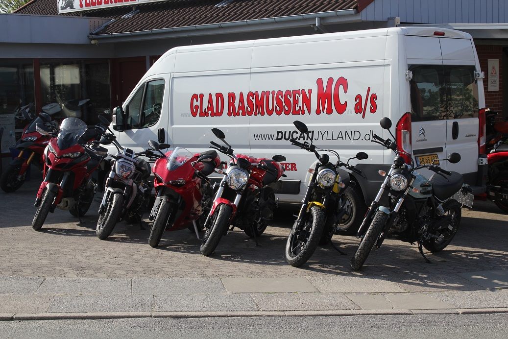 Motorcykler vi har p lager 